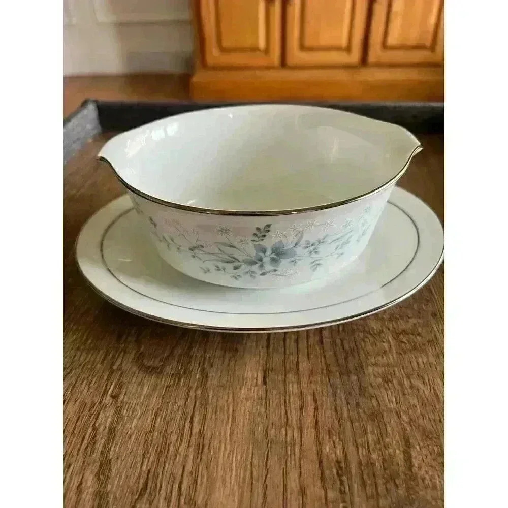 Noritake Carolyn 2693 | Gravy Bowl | Contemporary Fine China | Vintage